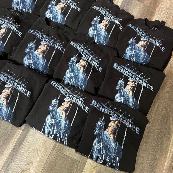 Beyoncé Official Renaissance World Tour Crewneck Sweatshirt Lot Of 12 Size Large - Picture 2 of 11